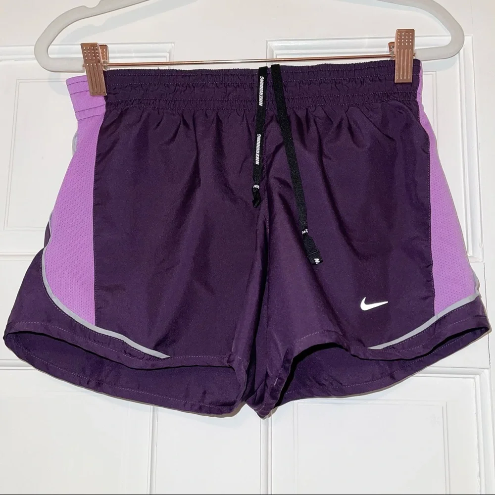 Nike dri-fit gym exercise running purple short shorts size XS